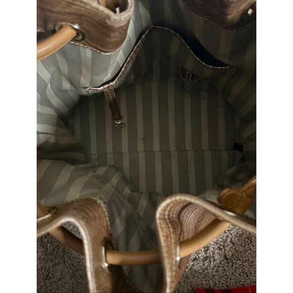 Brahmin Women's Embossed Leather Drawstring Trina Bucket Shoulder Bag Brown OS - Picture 3 of 11